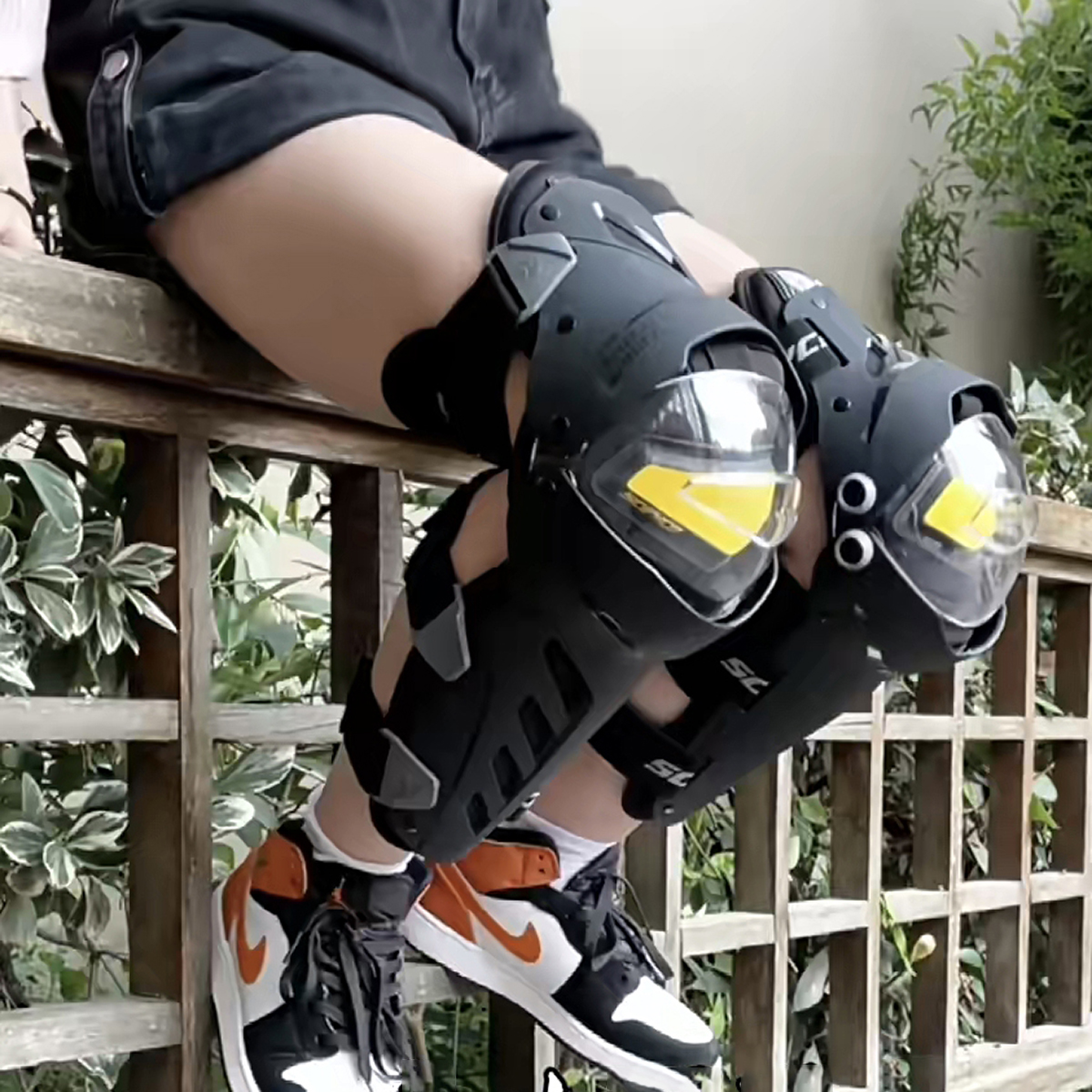 SCOYCO Motorcycle Knee Pads CE – Motorcycle Gear Slipping recenzja i cena